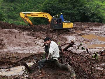 Pune Landslide: Toll Mounts, with 106 Bodies Recovered So Far