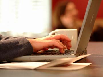 ऑस्ट्रेलिया में ईमेल के बढ़ते प्रयोग के कारण जाएंगी 1,900 नौकरियां