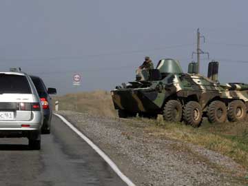 On East Ukraine Front, Residents Make Home in Soviet-Era Bomb Shelter