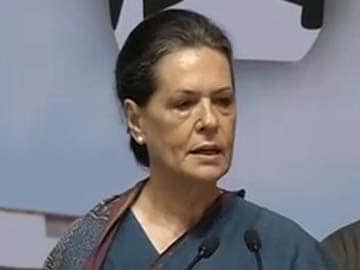 Sonia Gandhi Targets Modi Government, Says 'People Caught in Web of False Dreams'