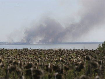 Government-Held Ukraine Town Hit by Rebel Shells