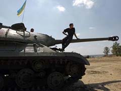 Ukrainian Forces Encircle Rebel-Held City, Talk of Truce Collapses