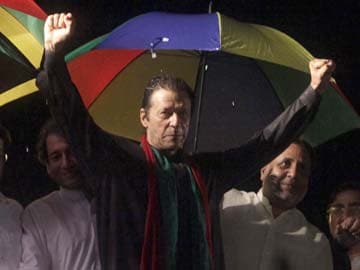 Imran Khan Calls for Protests in Pakistan Government Zone on Tuesday
