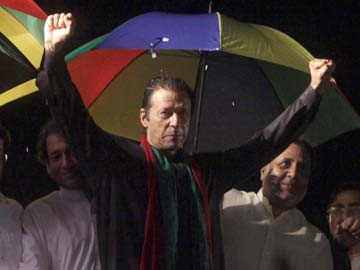 Cricket Star Imran Khan Overplays Hand in Pakistan Power Game 