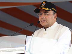 In 'Made in India' Push, Jaitley to Review Scorpene Submarine Project