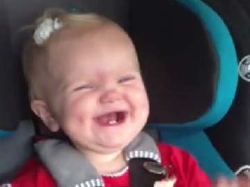 Little Girl's Epic Reaction to Katy Perry's Song Goes Viral