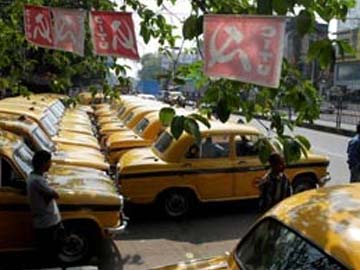 Kolkata: 30,000 Taxis Went off Roads on 'Wild-Cat Strike'