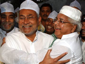 Friends Hoping For Benefits. Lalu and Nitish Campaign Together