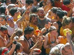 Annual Tomato Battle Leaves Spanish Town Red