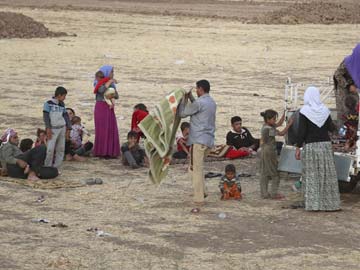 US Mulls Airlift, Rescue Corridor for Trapped Iraqis	