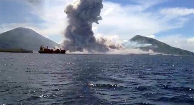 Holy Smoke! Here's a Spectacular View of a Volcano Erupting 