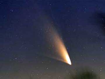 Space Agency Sets Date to Land on Comet Hurtling Through Space