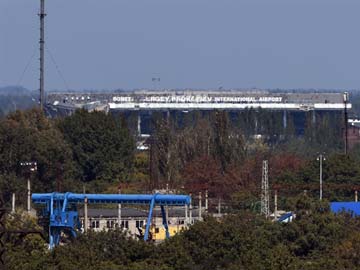 Fighting Flares at Ukraine's Donetsk Airport