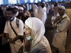 With Wheelchairs and Walking Sticks, Pilgrims Throng Mecca for Hajj