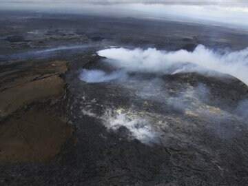 Hawaii Residents Still on Alert as Lava Flow Slows 