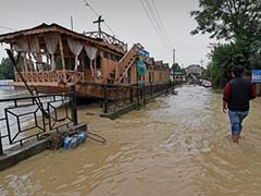 मूसलाधार बारिश के कारण कश्‍मीर में बाढ़ की चेतावनी जारी, झेलम समेत कई नदियां उफान पर