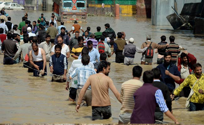 Jammu & Kashmir Floods: Doctors at Srinagar Running Short of Medicines