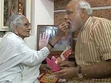 PM Modi's Mother Makes Special Laddoos for his Birthday Next Week
