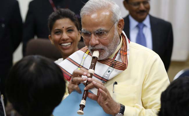 PM Narendra Modi's Flute Performance and Lord Krishna Lesson
