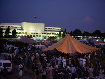 Heated Exchanges in Pakistan Parliament; Protesters Agree to Talks