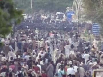 Imran Khan, Cleric Qadri Booked In Anti-Terror Case Over Pakistan Protests