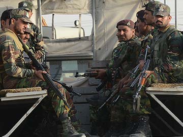Militant Attack on Army Fort Kills Three in Pakistan
