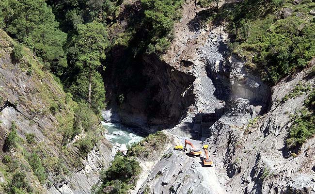 Jammu-Srinagar National Highway Reopens for Traffic