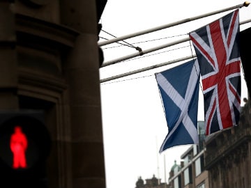 After Vote to Stay in UK, Scots Must Heal Divide