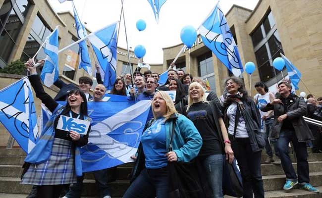 Scots Vote on Independence, United Kingdom's Fate on Knife-Edge