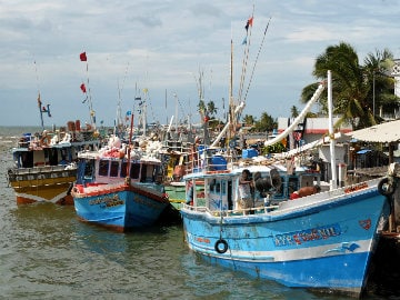 Nine Fishermen Arrested by Sri Lanka Naval Personnel