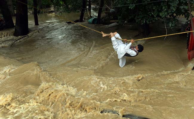 Four Lakh Still Trapped in Jammu and Kashmir, Rescue Efforts Stepped Up