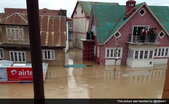 650px x 400px - J&K Flood: SOS From Stranded People in Kashmir