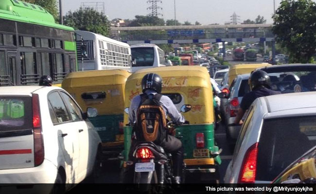 Traffic Crawls in Delhi as Narendra Modi Meets Chinese President Xi Jinping
