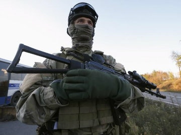 Gunfire Around Ukraine's Donetsk After NATO Warns on Truce
