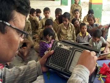 No Flat Screen TVs or Webcast, In PM Modi's Varanasi, Some Students Rely on Radios
