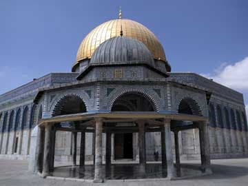 Clashes Erupt at Flashpoint Jerusalem Holy Site