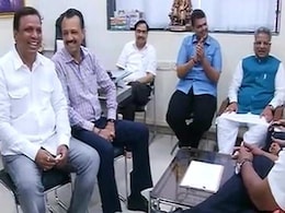 Now Smaller Allies Reject BJP-Sena Proposal, Say Too Few Seats; No Headway in Congress-NCP Talks Either Now Smaller Allies Reject BJP-Sena Proposal, Say Too Few Seats; No Headway in Congress-NCP Talks Either