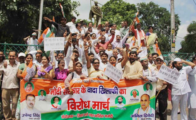 100 Days of PM Modi Government: Congress Leaders Stage Protest on 'Failed Promises'