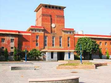 Delhi University Offering Free 'Charka' Classes