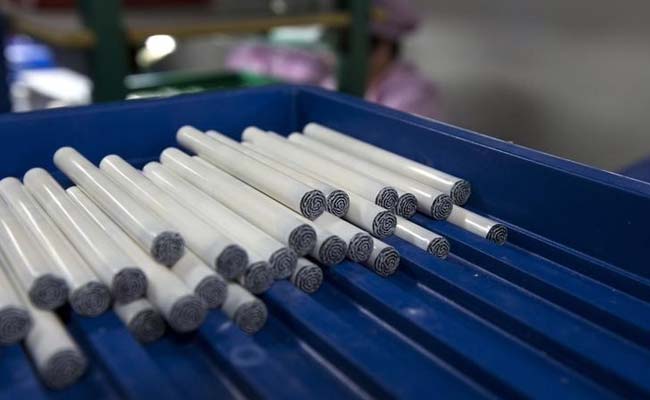 Study of Smoking Cancer Patients Fuels E-Cigarette Debate