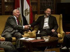 Hamas, Fatah Begin Talks in Cairo to Resolve Disputes