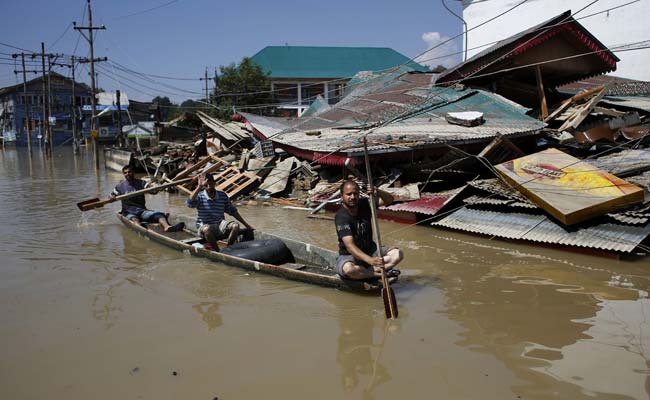 Floods Bind People Across Religious Lines in Jammu and Kashmir 