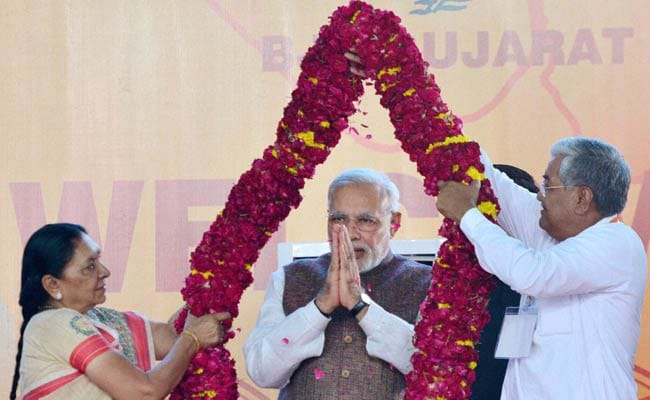 PM Narendra Modi Stresses on Self-Sufficiency As He Launches 11 Development Schemes in Gujarat
