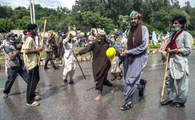 Pakistani Court Dismisses Cases Against Islamabad Protesters