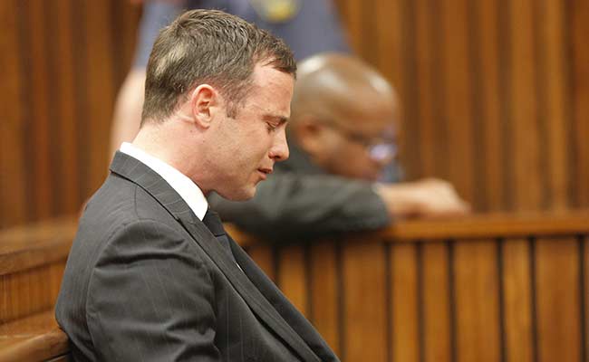 Oscar Pistorius Weeps as Judge Begins Murder Trial Verdict