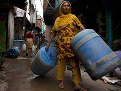 Water Shortages Lead to 'Tanker Mafia' in New Delhi