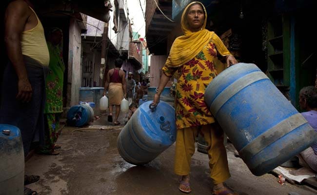 BJP Stages Protests Outside Delhi Jal Board Offices, Slams AAP Government for Scarcity of Water