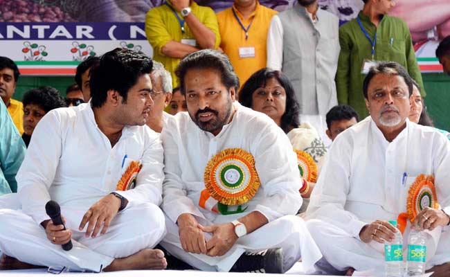 Mamata Banerjee Sets Stage for Nephew Abhishek for Bigger Role in Trinamool