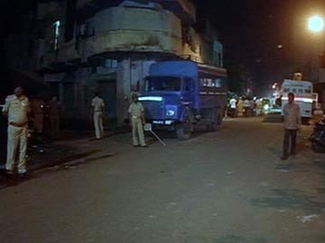 Crowd Clashes With Police in Ahmedabad, One Killed