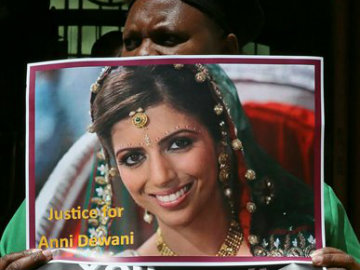 Anni Dewani Murderer Dies in South African Prison